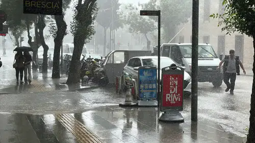 Meteoroloji Uyarmıştı: Burdur’da Sağanak Etkili Oldu