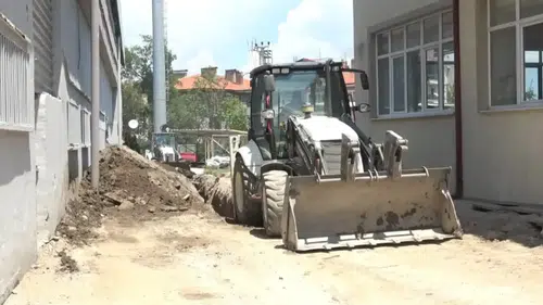 Isparta'da Korkutan İş Kazası: Kanalizasyon Çalışmasında Göçük Altında Kaldı