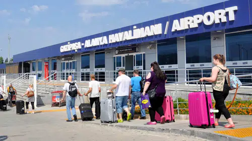 Akdeniz'in Hava Trafiği Hareketli: Gazipaşa'nın Yolcu Sayısı Açıklandı