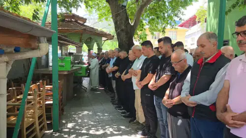 Antalya'daki Katliamda Hayatını Kaybeden Baba-Kız Defnedildi