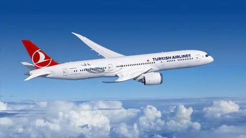 THY Uçağı Antalya'da Radar Direğine Çarptı