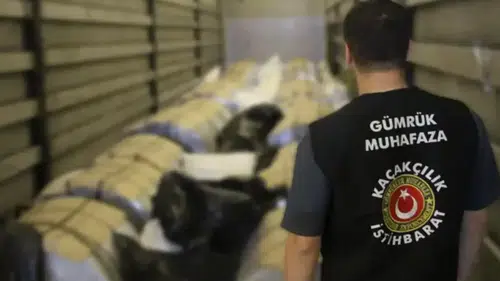 Gümrük Muhafaza Geçit Vermedi: İki İlde 8 Milyarlık Uyuşturucu