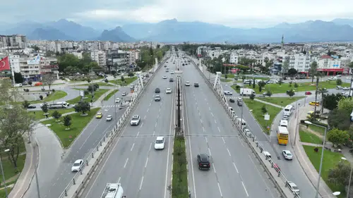 Gazi Bulvarı’nda Trafik Akışını Rahatlatacak Çalışma Başlatıldı
