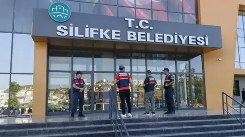 CHP'li Silifke Belediyesi'ne Operasyon! Başkan Turgut ve Yöneticiler Gözaltında