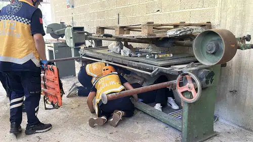 Burdur'da Fırtına Tatbikatı: Senaryo Gereği Enkaz Altında Kalanlar Kurtarıldı