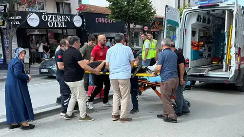 Burdur'da Kamyonetle Çarpışan Elektrikli Bisiklet Sürücüsü Yaralandı