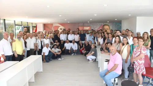 CHP Antalya İl Örgütü Karara Karşı Nöbette
