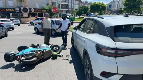 Antalya’da Evlatları İçin Yola Çıkan Anne Trafik Kazasında Can Verdi