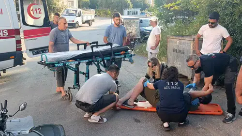 Manavgat'ta Rampadan İnerken Kontrolden Çıkan Motosiklet Devrildi