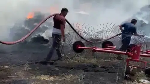 Burdur'da Samanlıkta Yangın: Tonlarca Balya Kül Oldu