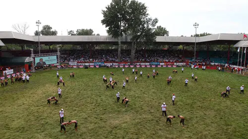 Er Meydanı’nda Antalyalı Rüzgarı!