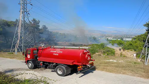 Manavgat’ta Kablo Yangını: 3 Dönüm Arazi Alevlere Teslim Oldu