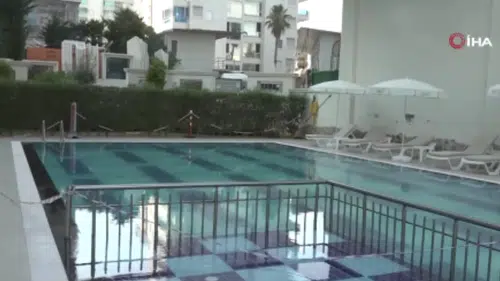 "Havuzu kirletiyor" demişti! 13 yaşındaki çocuğa haşema baskısı yapan yönetici tutuklandı!