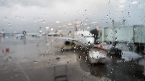 Hava Şartları Antalya Uçuşlarını Vurdu: Londra Uçağı İstanbul’a İndi