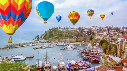 Antalya Dahil 8 Merkezde 40 Bin Balon Uçuşu