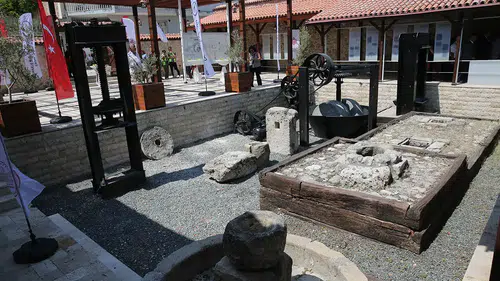 300 Yıllık Tarihi Müze Deprem Sonrası Yeniden Kapılarını Açtı