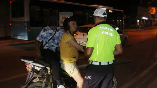 Antalya'da Alkollü ve Plakasız Sürücüye Ceza Yağdı: 196 Bin TL Fatura!