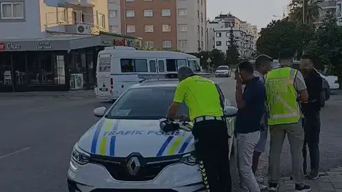 Adana'da Düğün Konvoyuna Katılan Kamyonculara 'Havalı Korna' Şoku: 168 Bin TL Ceza