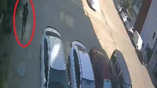 Apartmanda "Seçici" Hırsız: Beğenmediğini Geri Bıraktı