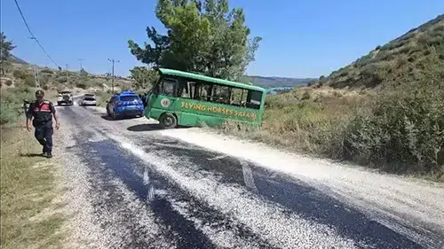 Manavgat'ta Eriten Sıcak Asfalt Kazaya Noldu: Biri Turist 2 Yaralı