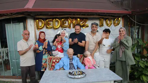 Amasya'da Asırlık Çınara 100'üncü Yaş Günü Sürprizi