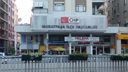 Muratpaşa'da Toplu İstifa Günü! "Her Son Yeni Bir Başlangıçtır"