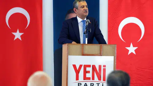 Özgür Özel Liderliğindeki YENİ Parti'den Bağış Kampanyası