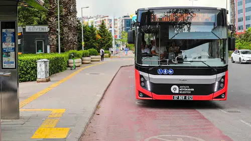 Antalya'da 30 Ağustos Zafer Bayramı'nda Toplu Ulaşım Ücretsiz
