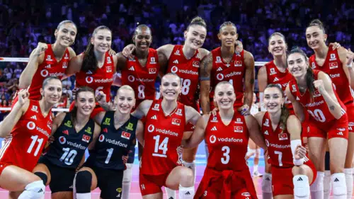 Almanya'yı Mağlup Eden Filenin Sultanları'ndan Müthiş Seri