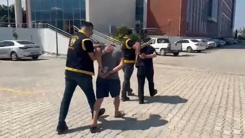 Hatay’da Depremzedelerin Boşalttığı Konteynerleri Soydular!