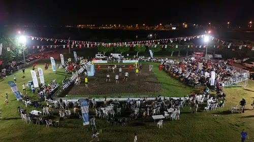 Kumluca’da Kum Sahaya Rekor Yağdı: 78 Takımlı Zafer Kupası Başlıyor!