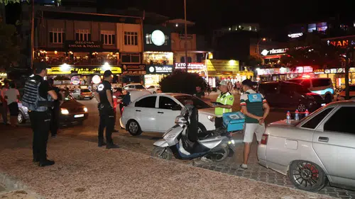 Taşucu'nda Turizm Huzur Uygulaması: 53 Sürücüye Cezalandırma