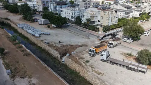 Arapsuyu'nda Drenaj Yapılırken Kanalizasyon Hattı Patladı!