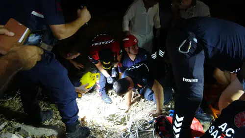 Side Antik Kenti'nde Mucize Kurtarış: 6 Metrelik Kuyudan Sağ Çıkarıldı!