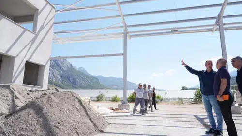 Konyaaltı'nda Çok Amaçlı Sosyal Etkinlik Alanı Hizmete Hazırlanıyor