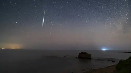 13-14 Ağustos Gecesi Gökyüzüne Bakın: Saatte 100 Meteor Görülecek!