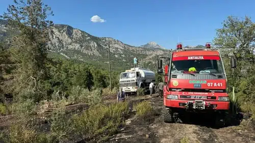 Kemer'de Korkutan Orman Yangını Kısa Sürede Söndürüldü!