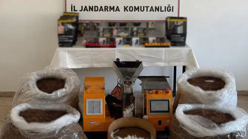 Döşemealtı'nda Kaçak Tütün ve Macaron Operasyonu