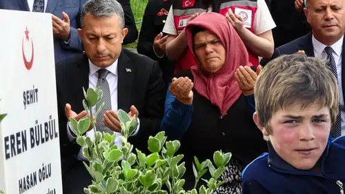 Eren'siz Geçen 9 Yıl! Ayşe Bülbül: "İçerdekiler Çıkarsa Yıkıldığım Yerden Kalkamam"