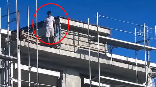 Manavgat'ta Çatıda Alacak Eylemi: Dekontu Gören İşçi İndi