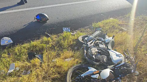 Yalvaç'ta Kamyon İle Motosiklet Çarpıştı: Kask Hayatını Kurtardı