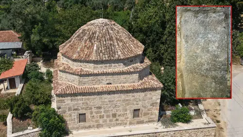 Perge'nin 2 Bin Yıllık Taşları Antalya'daki Caminin Duvarlarını Süslüyor