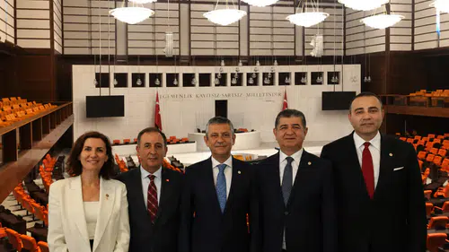 Özgür Özel Vekillere Bıraktı! Antalyalı Vekiller Ne Diyecek?