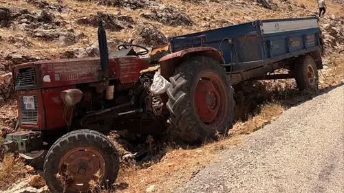 Korkuteli'de TIR ile Traktör Çarpıştı! Avdan Yolundan Acı Haber