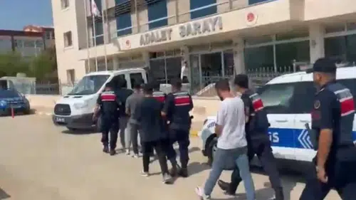 Kumluca'da Seri Hırsızlar Yakayı Ele Verdi: 9 Faili Meçhul Olay Bir Anda Çözüldü