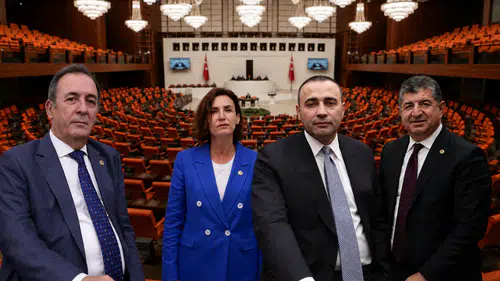 Çerçeve Yasada Kritik Viraj! YENİ Parti Antalya Milletvekilleri Karar Toplantısında