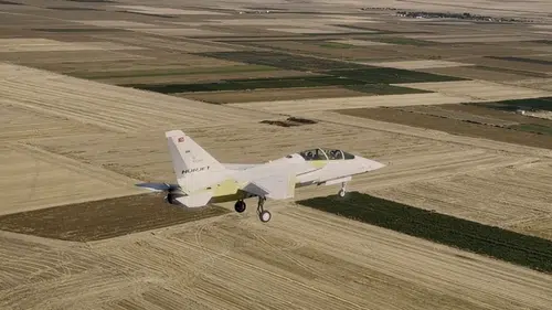HÜRJET 30 Ağustos'ta Gök Vatan'la Buluştu: İlk Uçuş 18 Dakika Sürdü