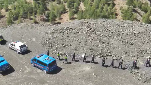 Adana'da Jandarmadan Havadan Destekli Uyuşturucu Operasyonu