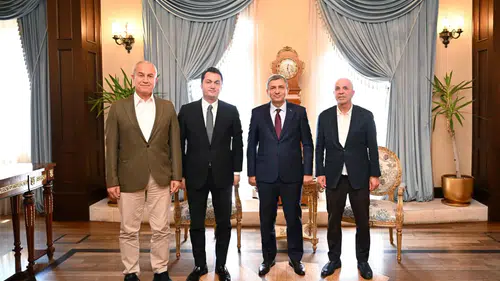 Alanya Protokolünden Antalya Valisi Şahin’e Beşiktaş Maçı Daveti