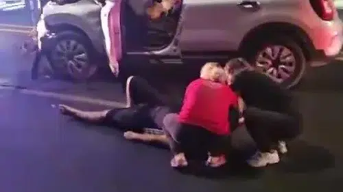 Serik'te Otomobil ile VIP Minibüs Kafa Kafaya Çarpıştı: 8'i Turist 10 Yaralı